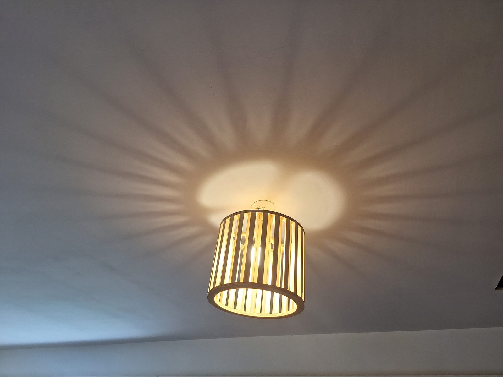 Abat Jour en bois — vue 1