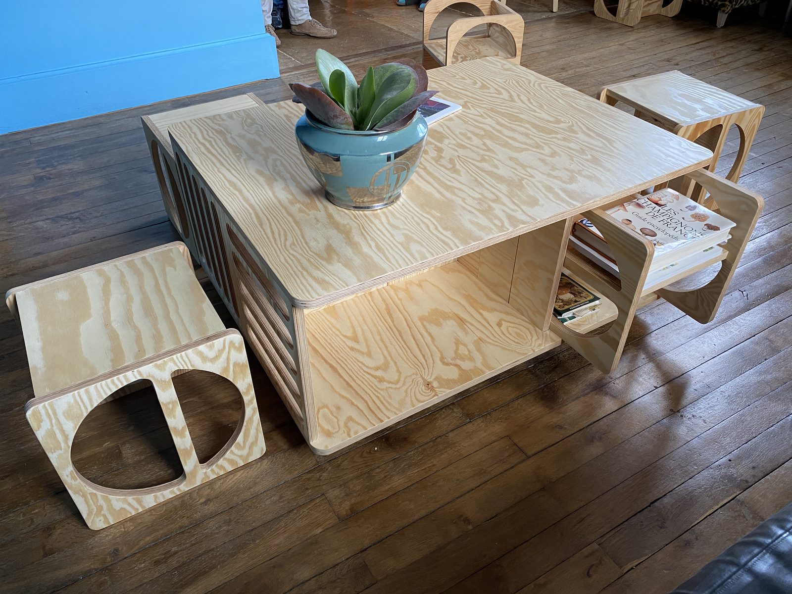 Table basse 5 en 1 — vue 3