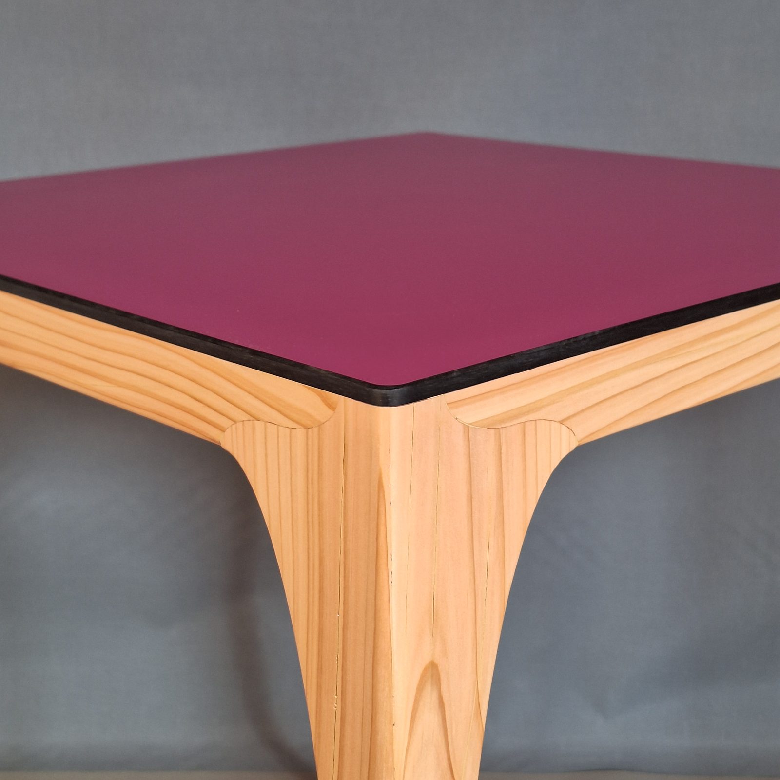 Table ellipse sur mesure — vue 1